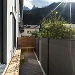 Les Chamois Apartment *